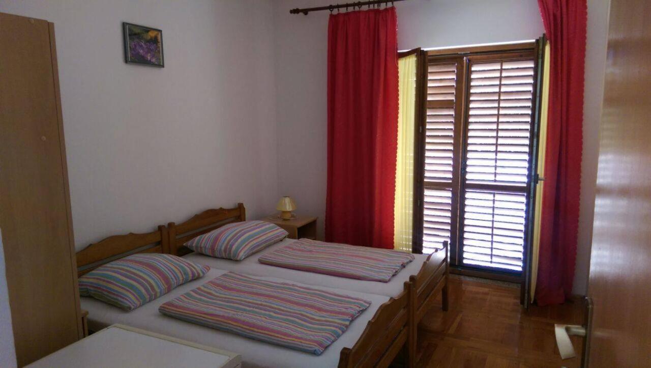 Apartmani Slavica Biograd Na Moru Eksteriør billede