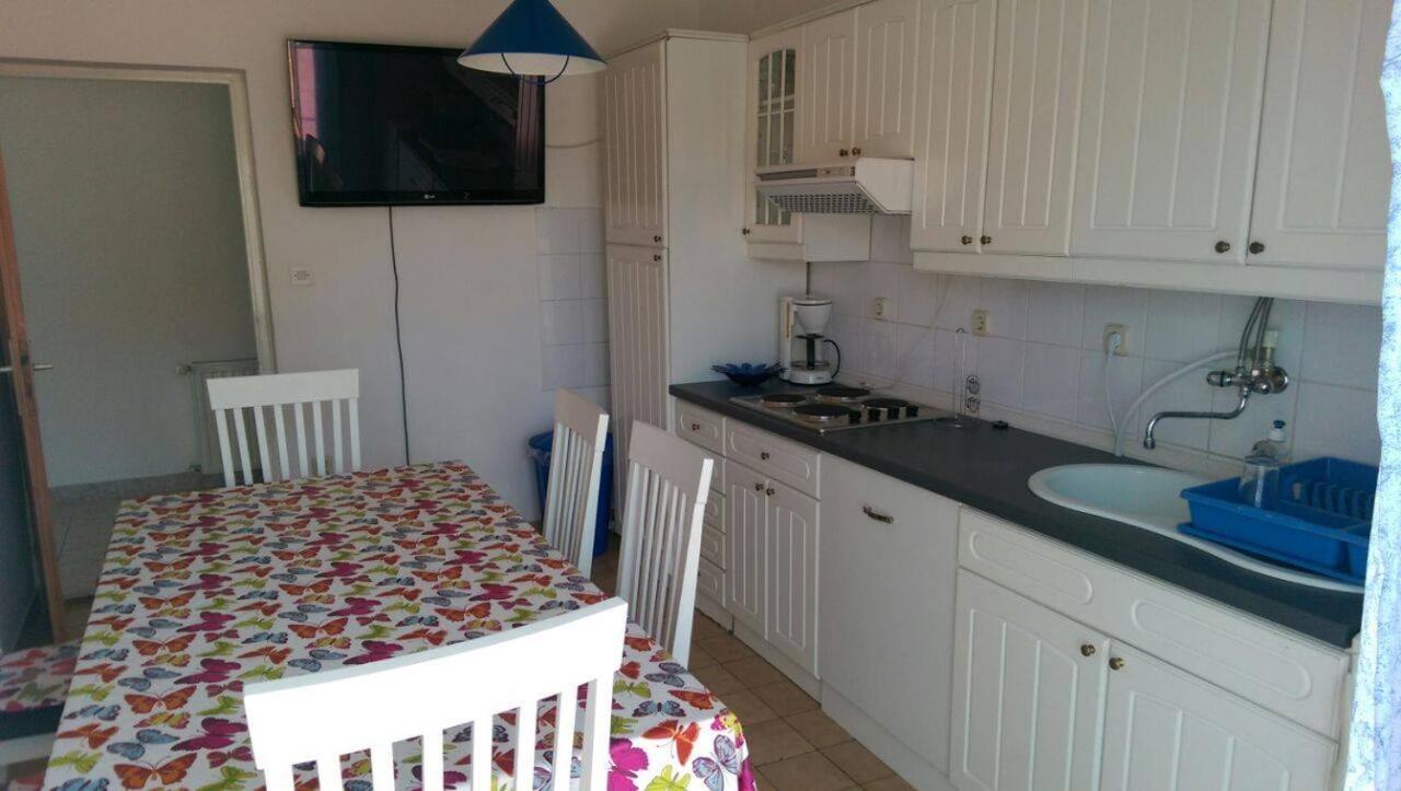 Apartmani Slavica Biograd Na Moru Eksteriør billede