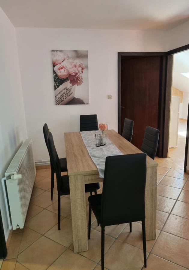 Apartmani Slavica Biograd Na Moru Eksteriør billede