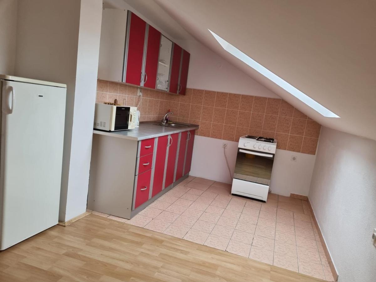 Apartmani Slavica Biograd Na Moru Eksteriør billede